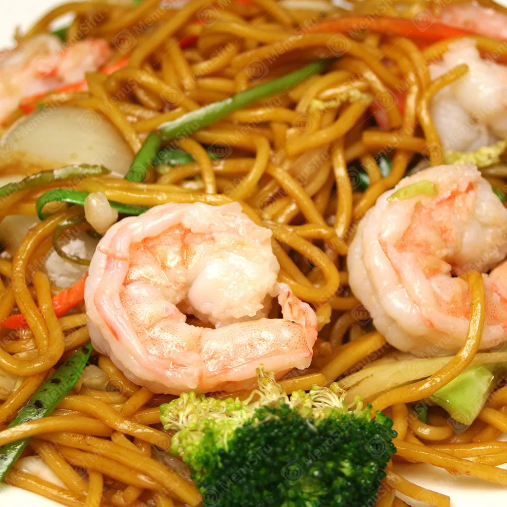 Shrimp lo mein noodles stir-fried with broccoli, carrots and onion at Chinese Wok, a Chinese Restaurant in Seymour